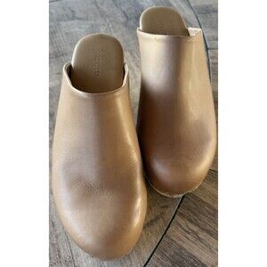 Nisolo All Day Heeled Clog Mule in Almond Brown Leather Size 7